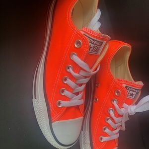 Converse All Star Women’s US 6.5 neon Orange